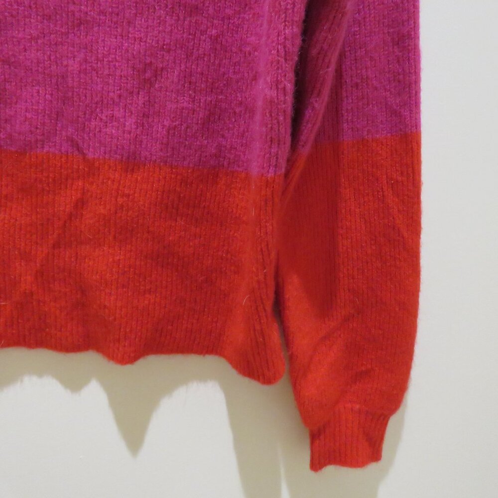 EVEREVE Frankie Striped Colorblock Crew Neck Sweater Size Small Pink Red Preppy - Picture 7 of 11